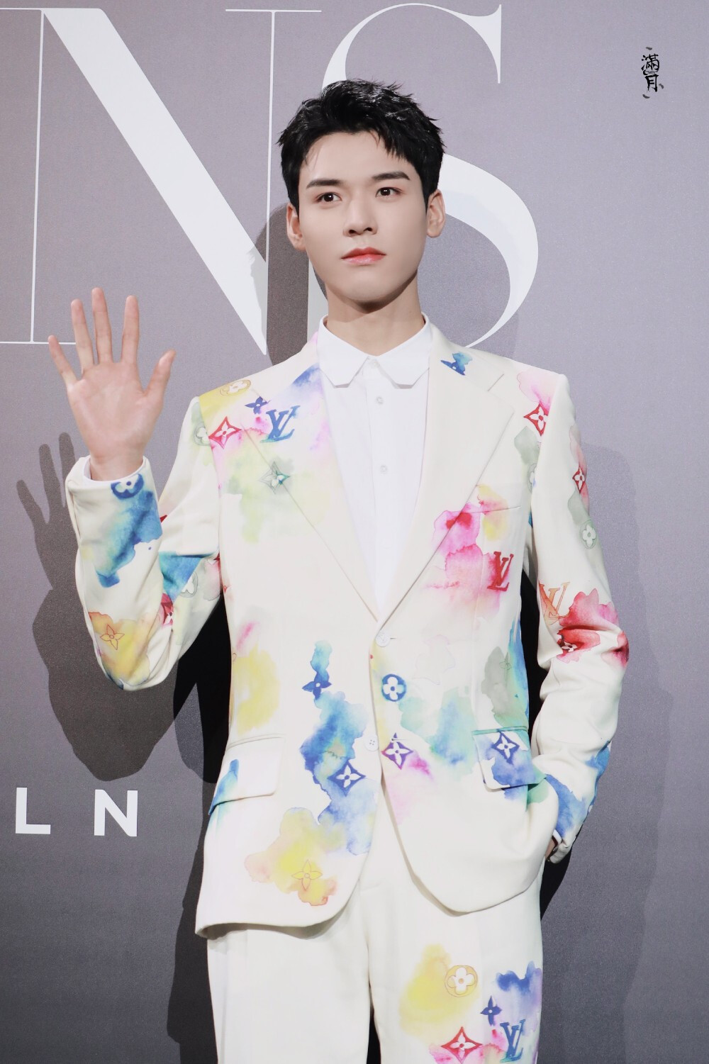 龚俊 / 花蝴蝶俊俊 08满月plenilune·龚俊