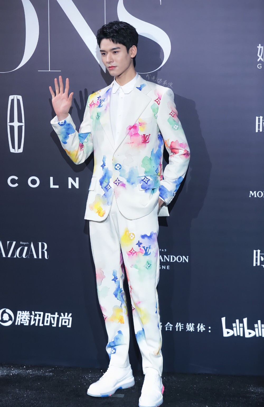 龚俊 / 花蝴蝶就真的绝绝子! 08我老婆最俊