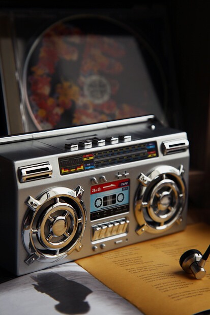 复古玩味 怀旧收音机式手提音箱 各种兼容.