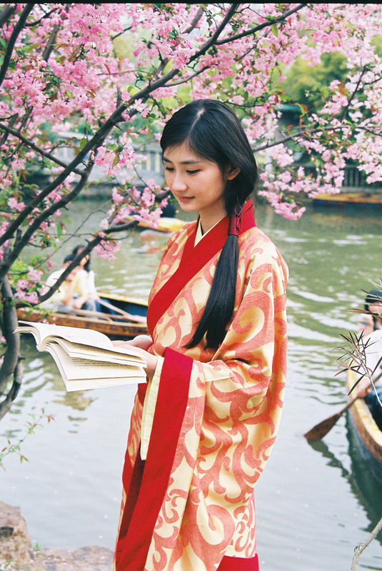 摽有梅姐姐汉服出行 chinese hanfu