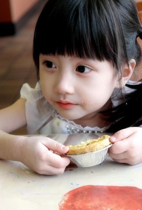 马来西亚童星小甜甜图片