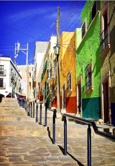 色彩斑斓的街道,墨西哥萨卡特卡斯