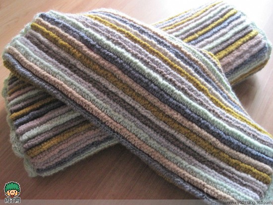 加厚型毛线编织沙发垫编织—旧线利用编织图解