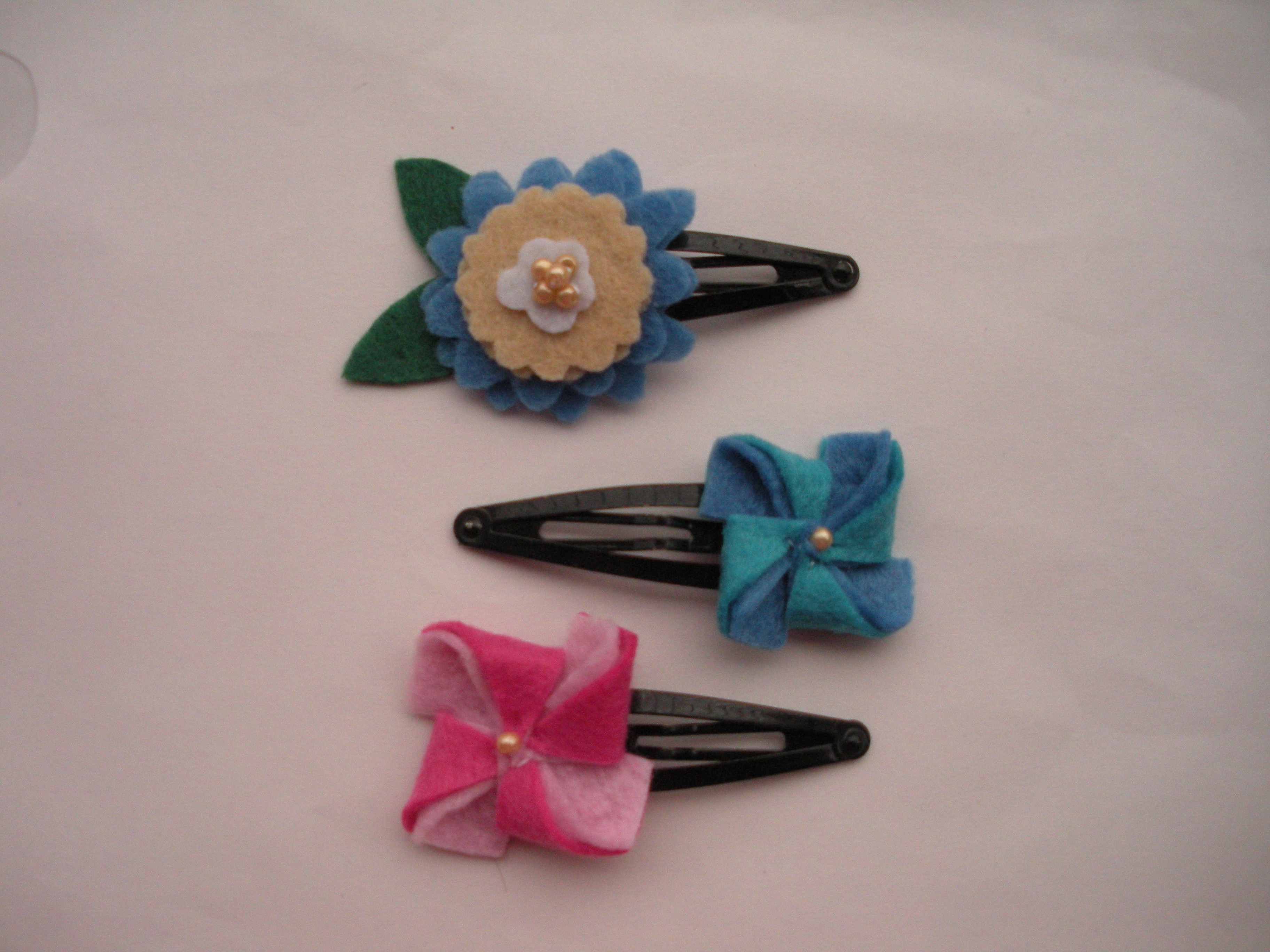 2014年10月16日 20:10   关注  自己做的不织布饰品 手工