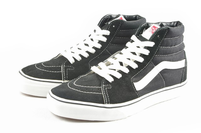 vans sk8-hi 休闲黑白条高帮