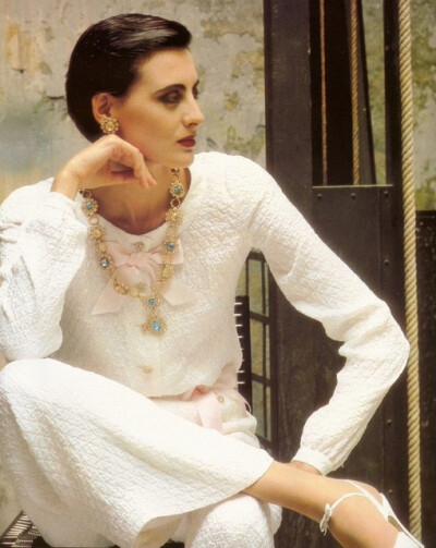 ines de la fressange,chanel