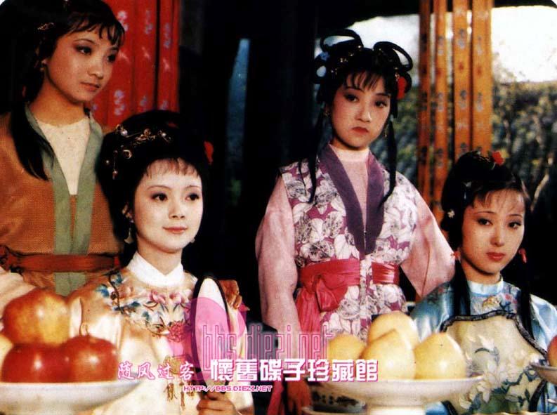 19"宝姐姐在别的事情上都不留心,唯独在这些人戴的