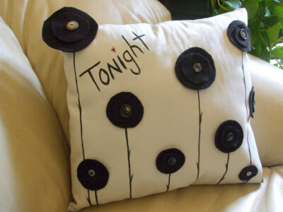 收集   点赞  评论  不织布靠枕 0 241 豆酱豆  发布到  抱枕 图片