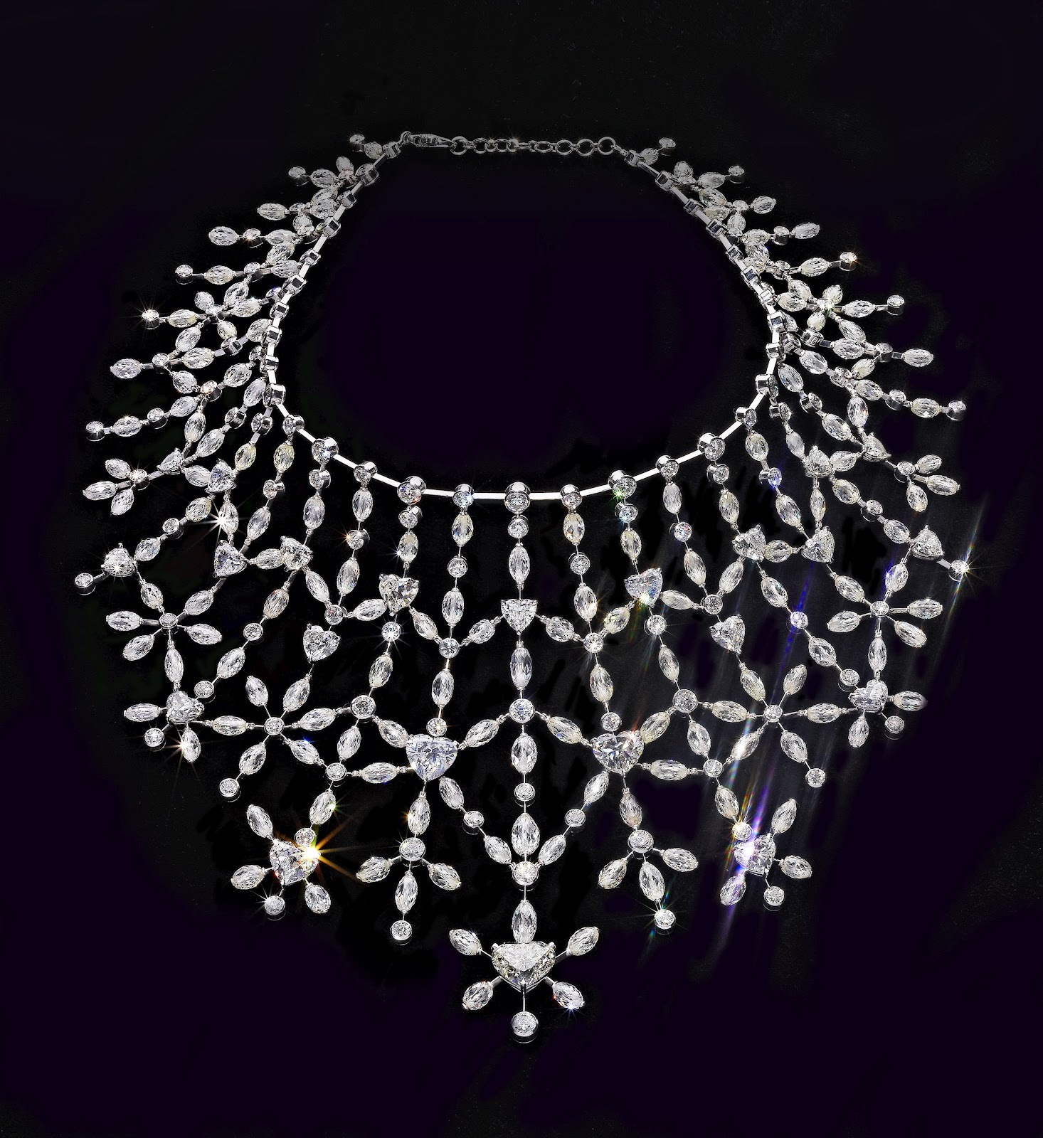 珠宝贵族chopard萧邦以这条钻石瀑布项链向永远的梦露女神致敬