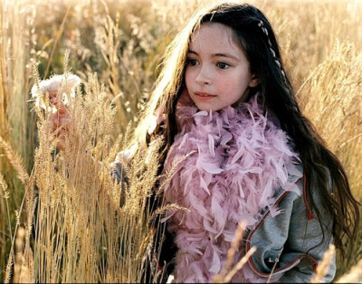 艾利萨在2006恐怖片《寂静岭,玛丽延森在2004年的《迷你王国医院》