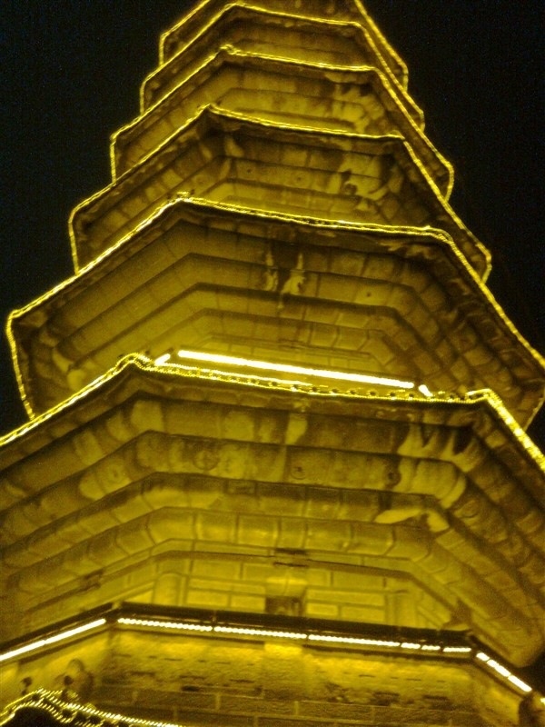 黄金塔