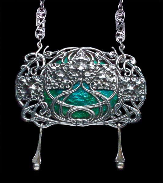 美丽的新艺术时期珠宝