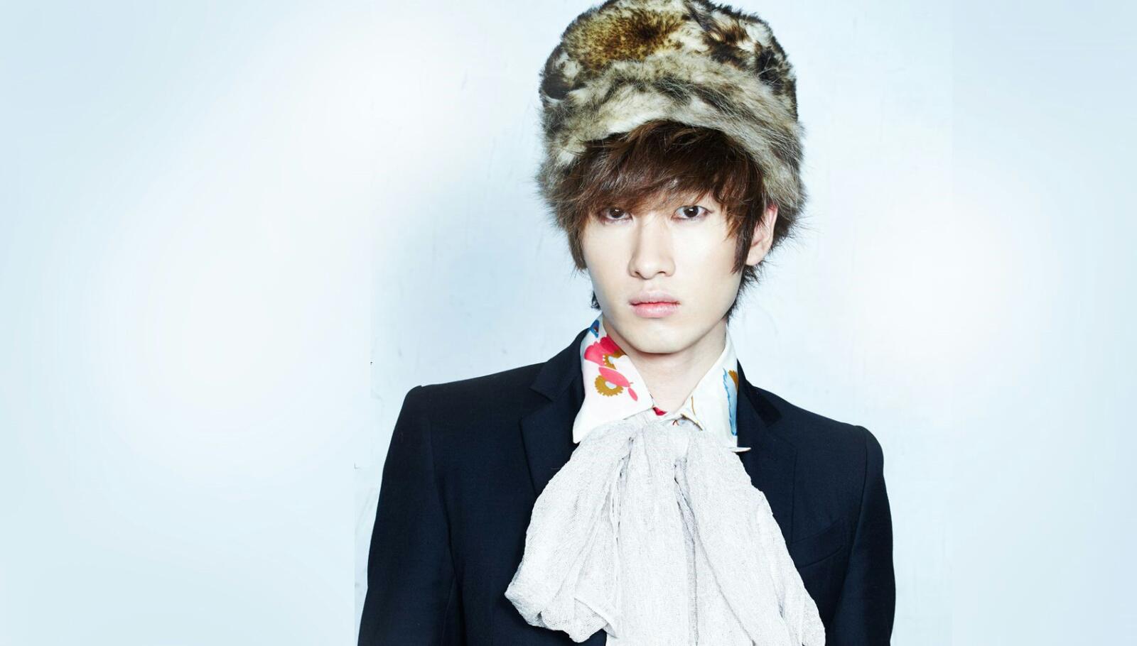 《太完美》-----旅行 (a short journey) super junior 银赫作词,东海