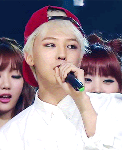 2015年11月15日 14:02   关注  gif 爱人 权志龙 bigbang gd 评论