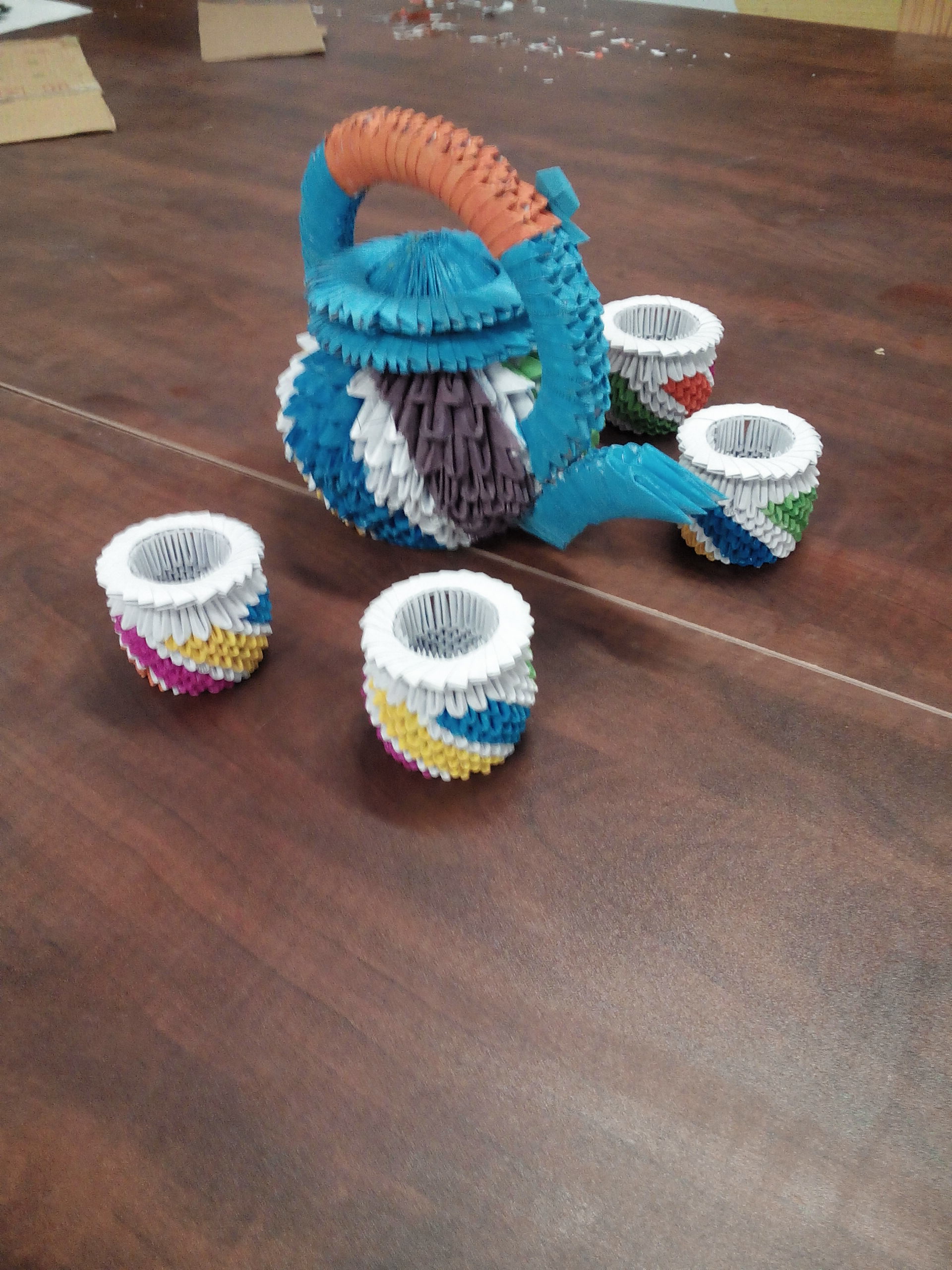 茶具一套.三角插插的.