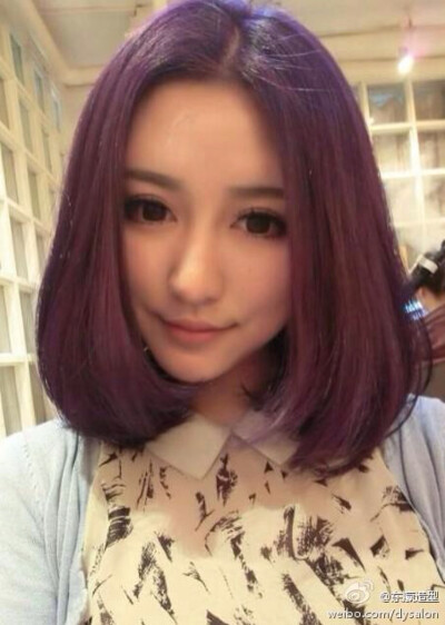 发型特色:古典中短发 适合脸型:鹅蛋脸,方形脸,菱形脸