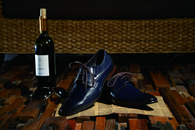 (浪漫绅士)丹比奴男鞋:优雅浪漫的绅士风格是永远迷人的经典,细节的