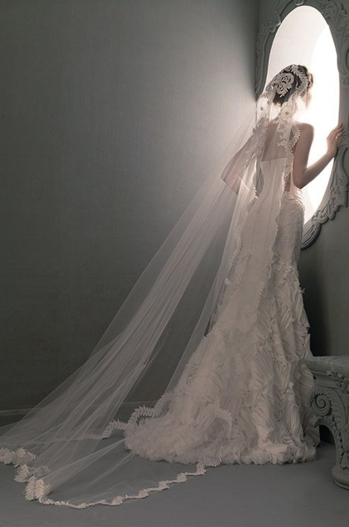 pucchi的婚纱设计风格却带着一股浓重的1200