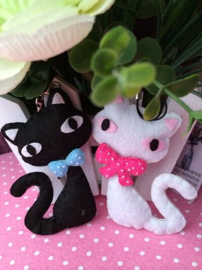 收集   点赞  评论  diy手工不织布材料包起司猫の开心小猫玩偶/棺行