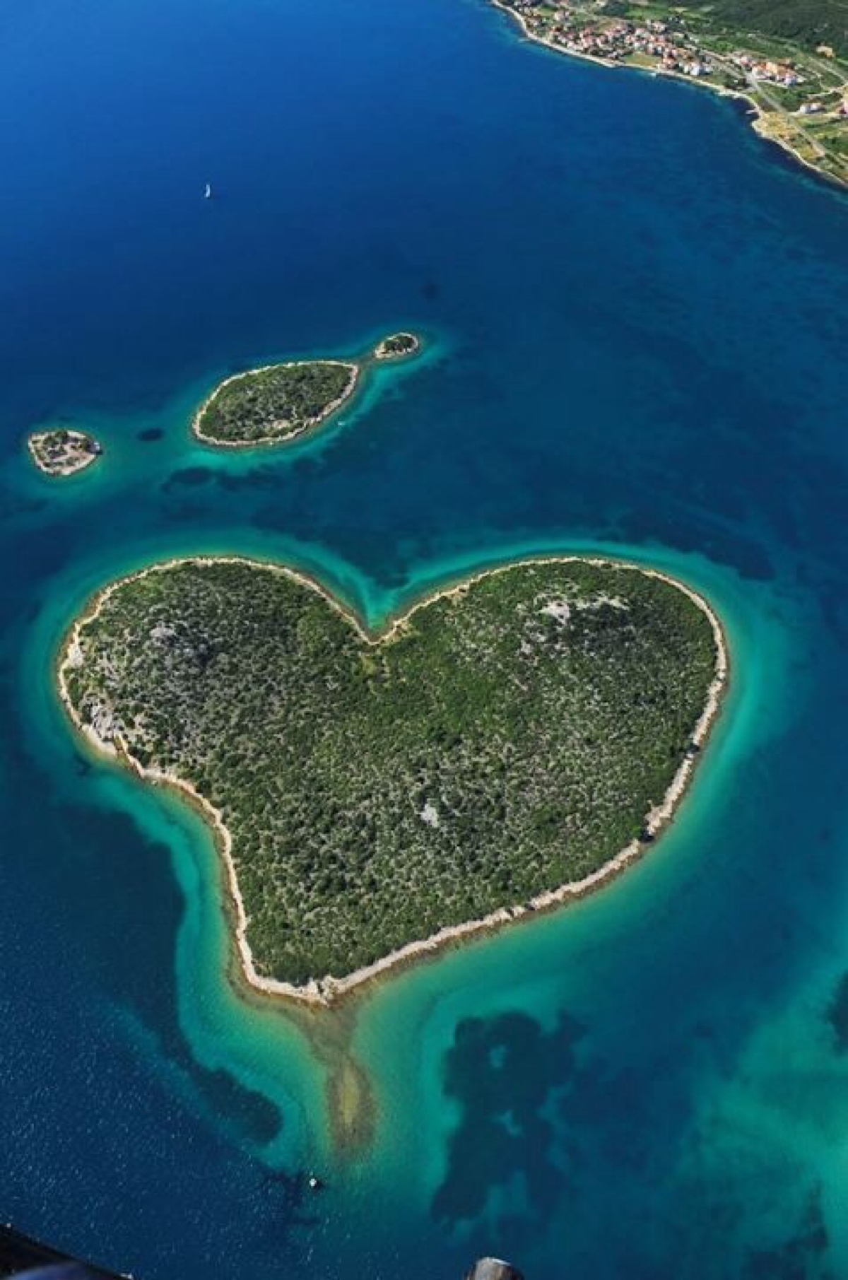 南斯拉夫克罗地亚的galesnjak心形小岛