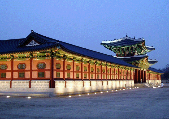 景福宫 景福宫是朝鲜王朝(1392年~1910年)时期韩国首尔(旧名汉城)的