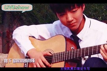 《tf少年go》24红尘客栈live生写拍摄花絮gif-王俊凯 cr._cwhy