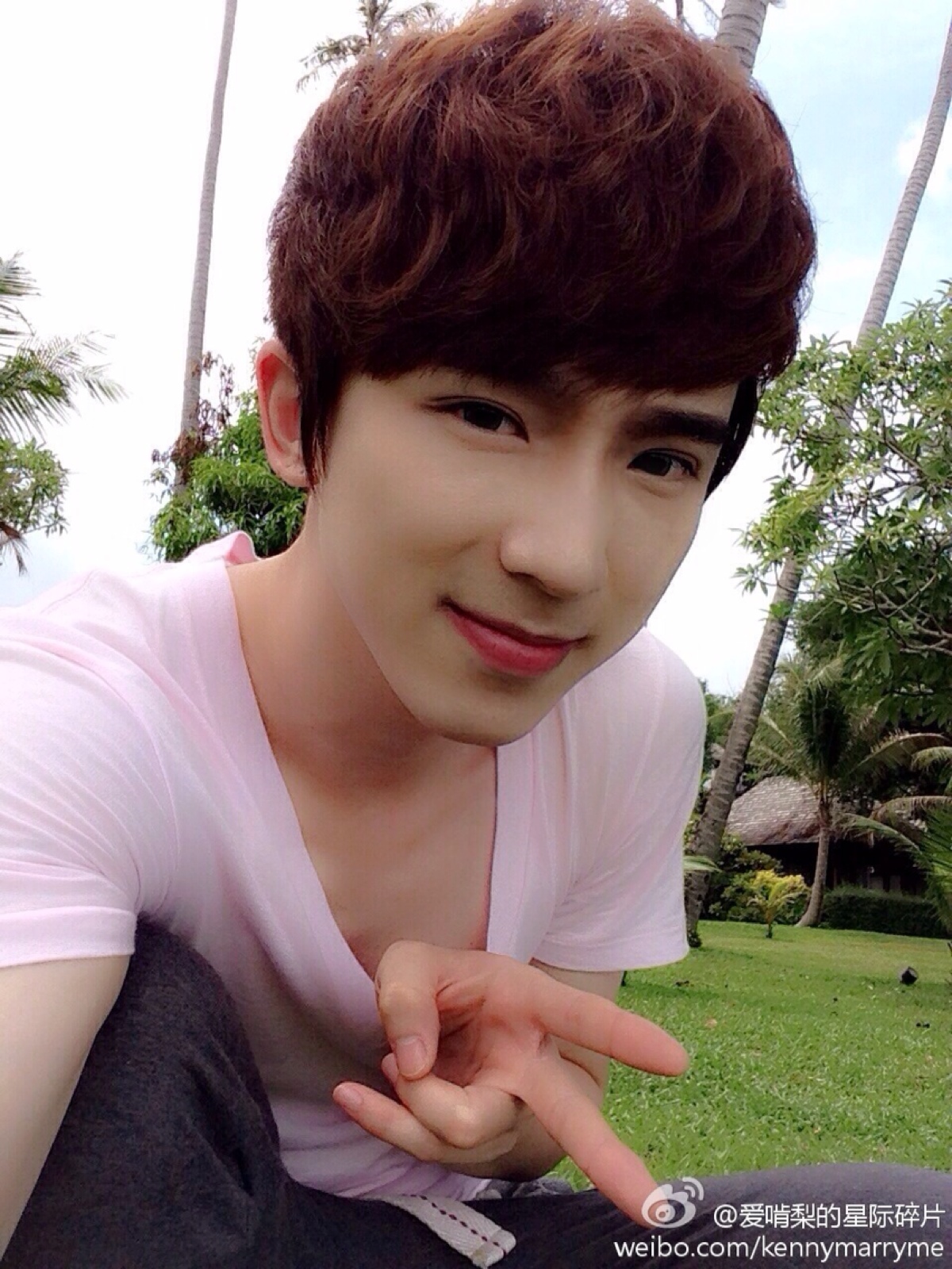 沈煜伦:#沈肯尼破碎的时光完整版# 一日一博,不勃不生活[阴险][酷]