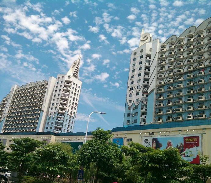 那年夏天邂逅的"孔雀楼.