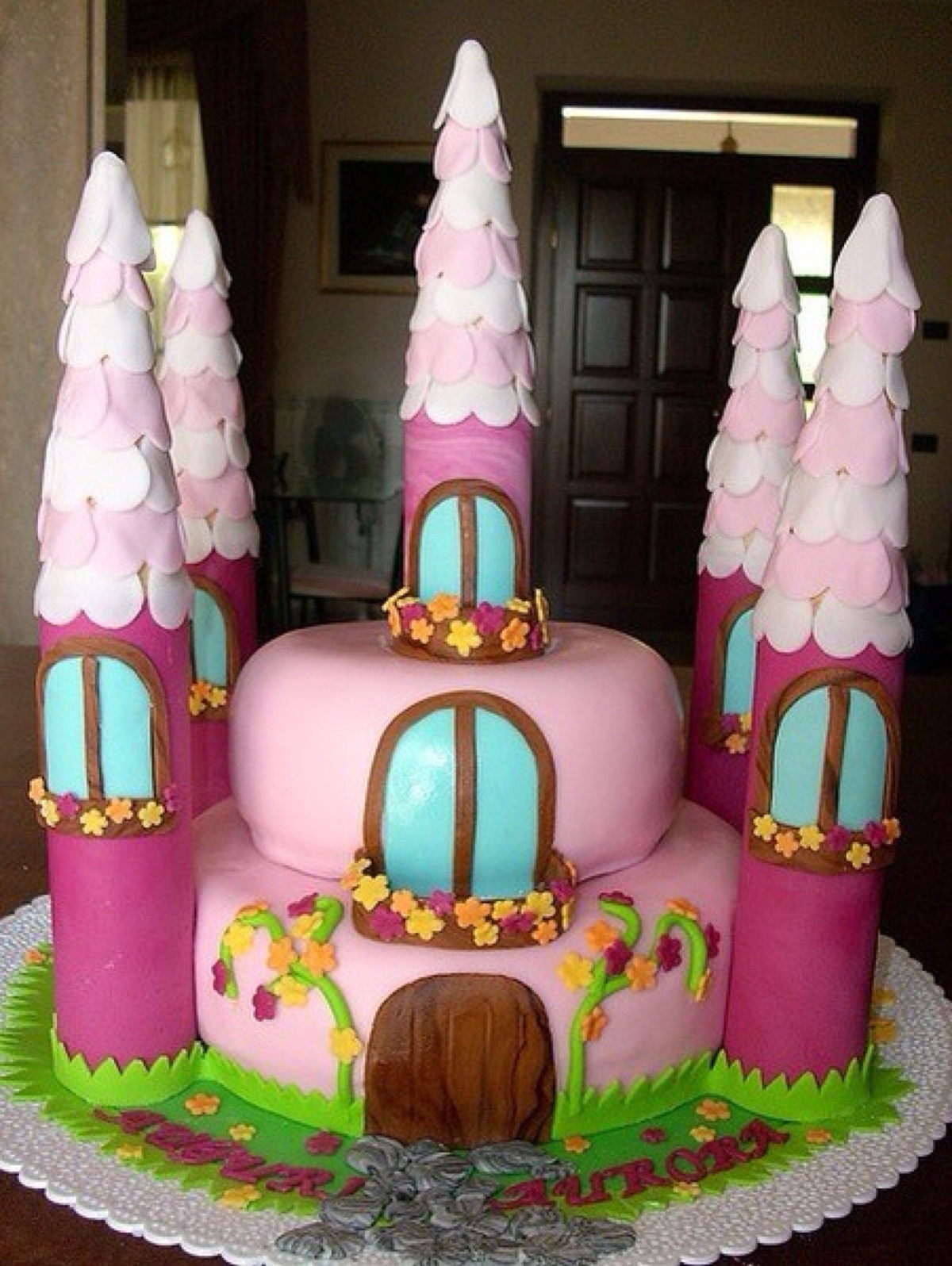 城堡系列 创意翻糖蛋糕赏析!