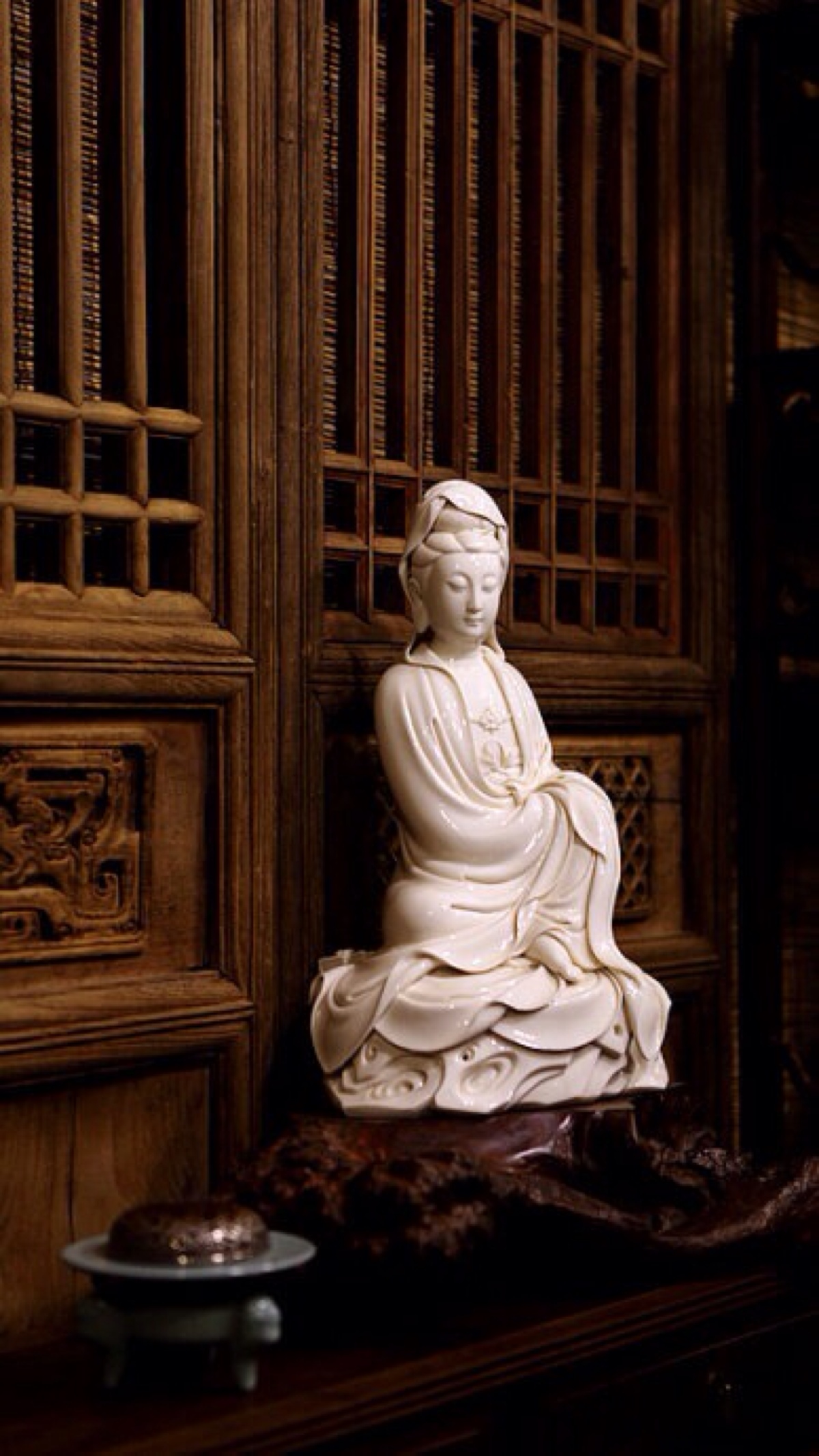 佛曰:这是一个婆娑世界,婆娑即遗憾.