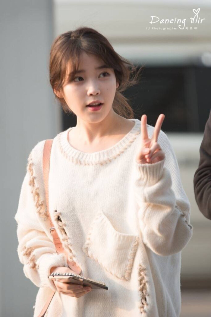 iu 街拍