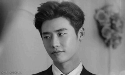 『李钟硕』各处搜罗的还有动图哟