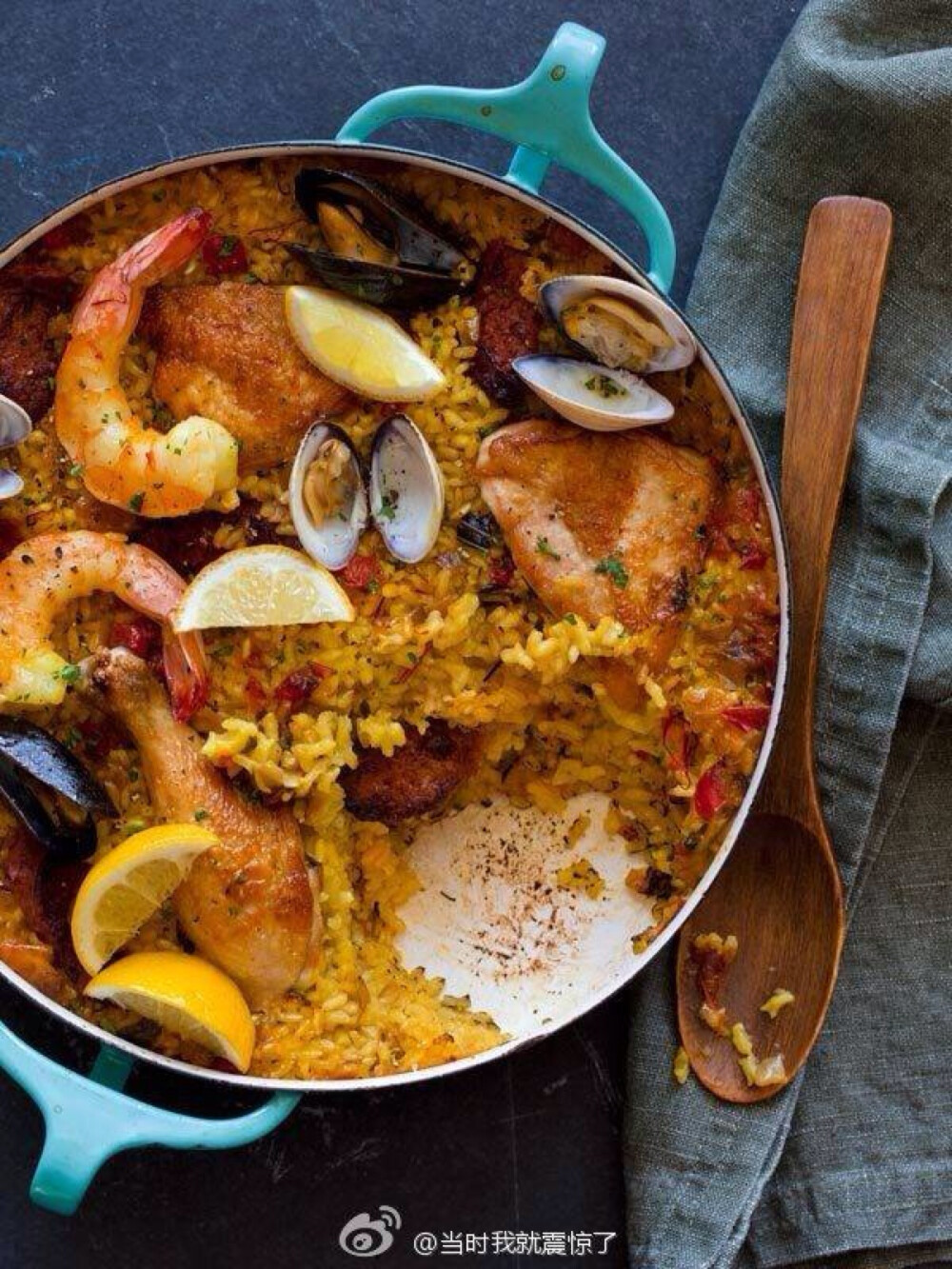 西班牙风情海鲜烩饭图片