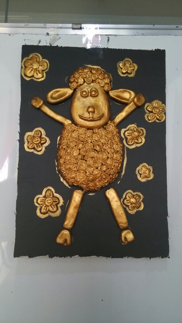 羊年万岁,最近给小朋友上课做了好多羊,这个本来做的时候都是连在一起