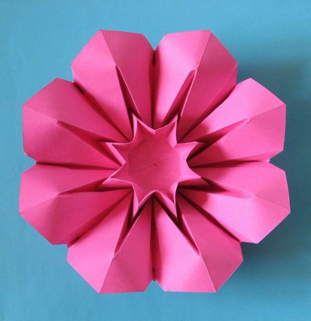 简单手工折纸花朵图片