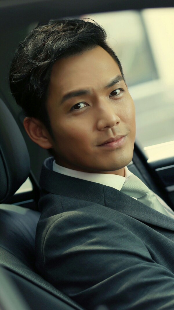 小哇钟汉良何以琛男神