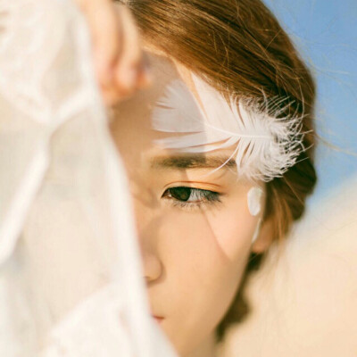 羽毛女孩