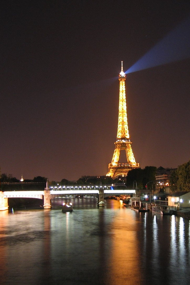 巴黎 埃菲尔铁塔 