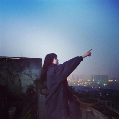 孤独时代 女生头像