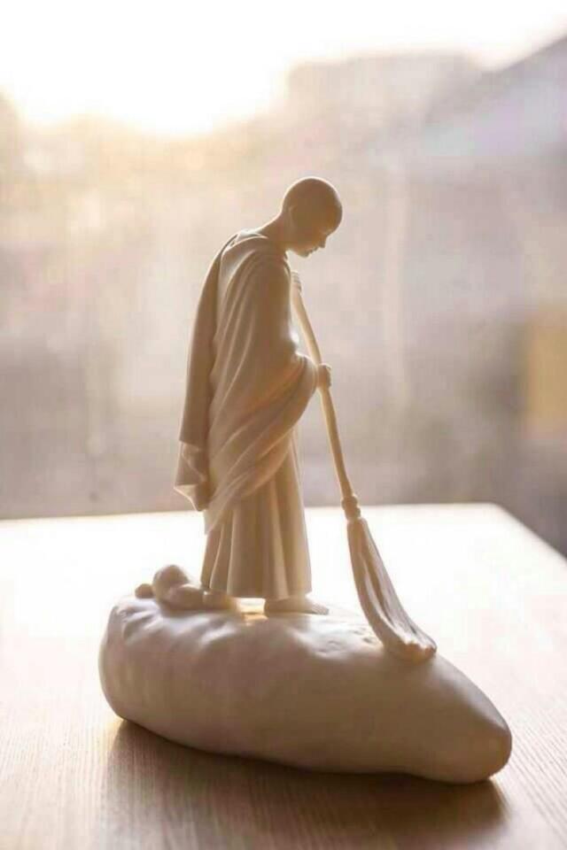 不争就是慈悲,不辩就是智慧,不闻就是清净,不看就是自在.