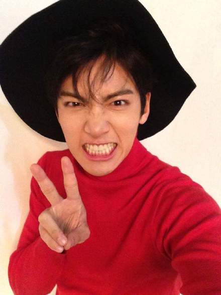 现实 的差距 自拍 #池昌旭