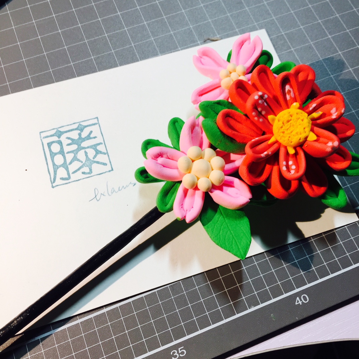 超轻粘土和风簪子,在lofter和渣浪有制作过程 lofter:www.txlacus.