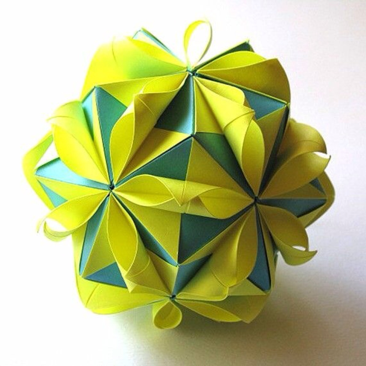 手工折纸立体圆球图片