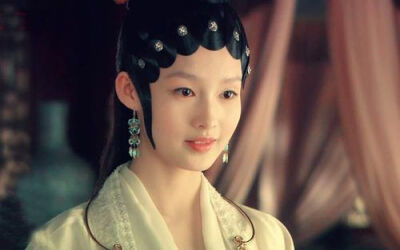 【新版红楼梦】——李沁饰薛宝钗 ####【十二衩】欠泪的泪已尽