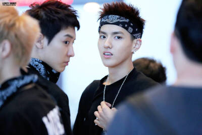 牛灿krisyeol 吴亦凡 朴灿烈