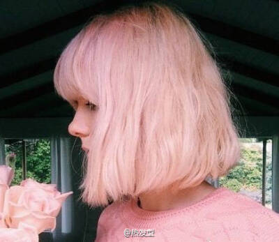 短发 粉色系