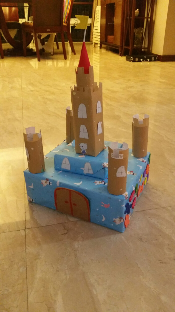 废纸箱手工制作城堡图片