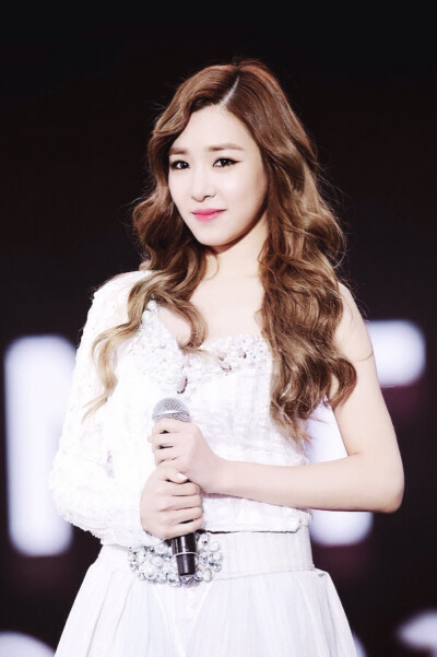 少女时代tiffany黄美英