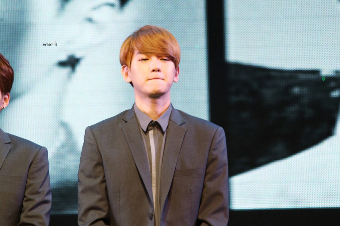 边伯贤#baekhyun#20150408音悦台北京签售会 我贤贤的颜实在是美哭!