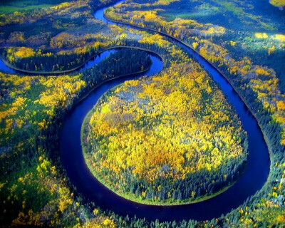 РекаОбь鄂毕河位于西伯利亚西部,是俄罗斯第四长河,也是世界上